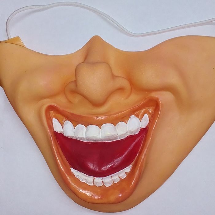 Полумаска латексная Смех  цвета МИКС