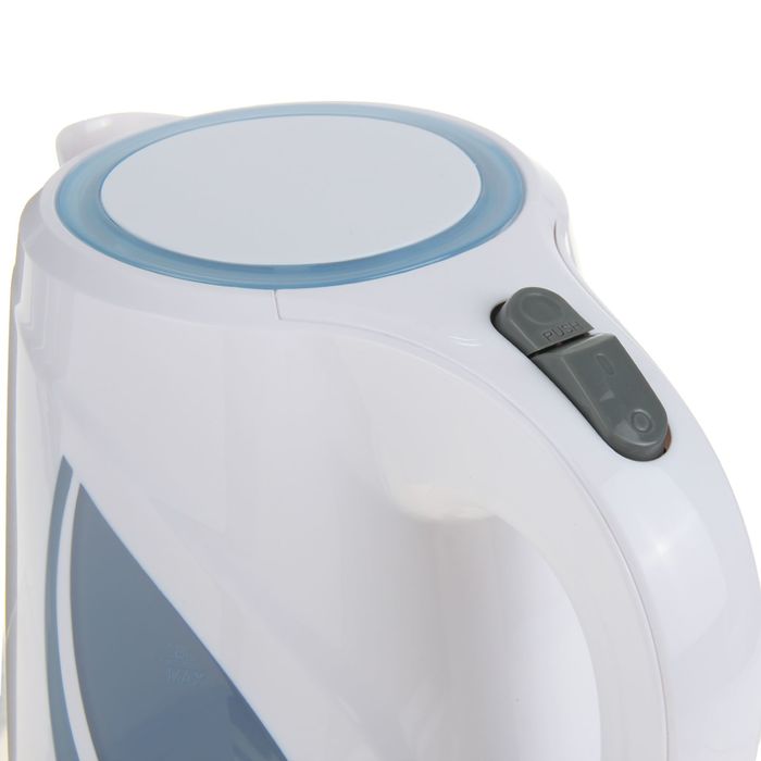 Чайник Magnit RMK-2225, 1.8 л, 2200 Вт, белый