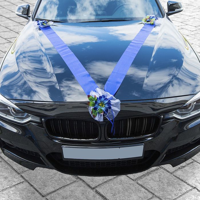 Украшение на капот "2 ленты с цветами", синее