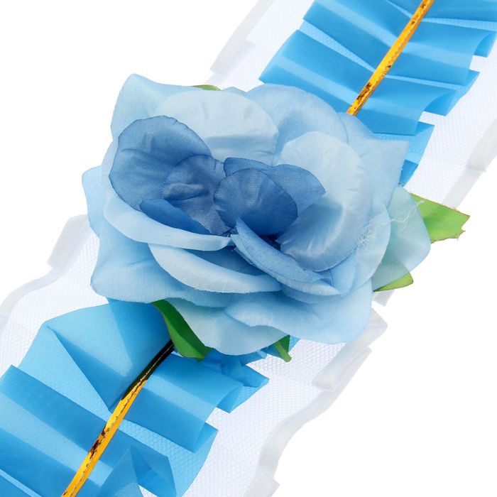 Украшение на капот "Лента волнистая с цветами", белый/голубой