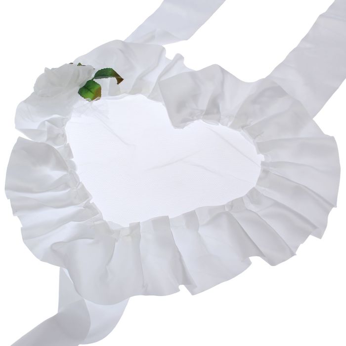 Украшение на капот "Сердце и 3 ленты", белое