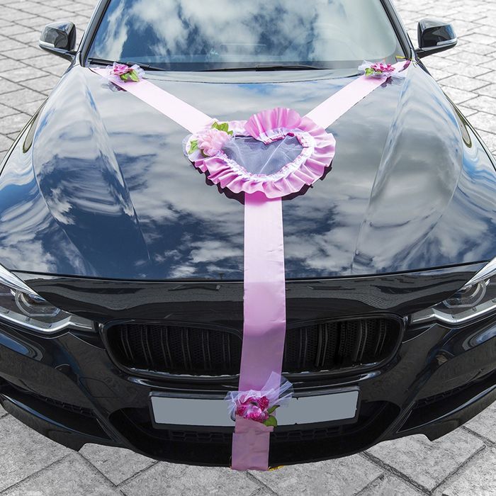 Украшение на капот &quot;Сердце и 3 ленты&quot;, розовое, цветы микс