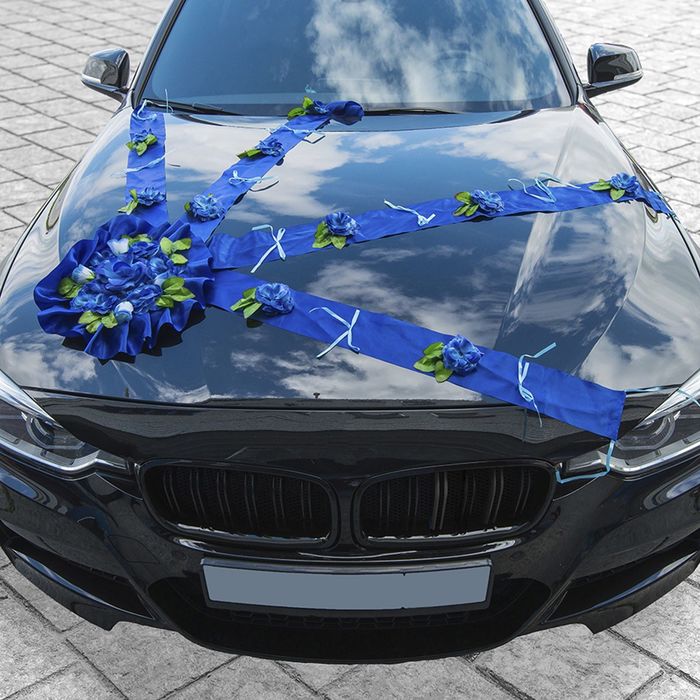 Украшение на капот "Букет и 4 ленты с цветами", синее