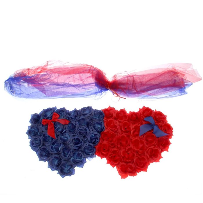 Украшение на капот и радиатор "Два сердца с фатиновой лентой", синий/красный