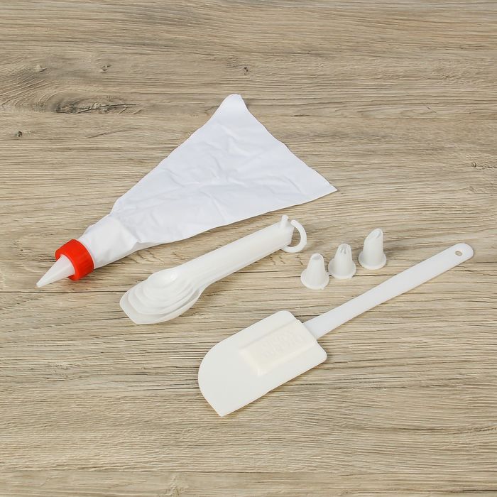 Набор кондитерский 12 предметов: лопатка, мешок, 4 насадки d=2см, 6 мерных ложек