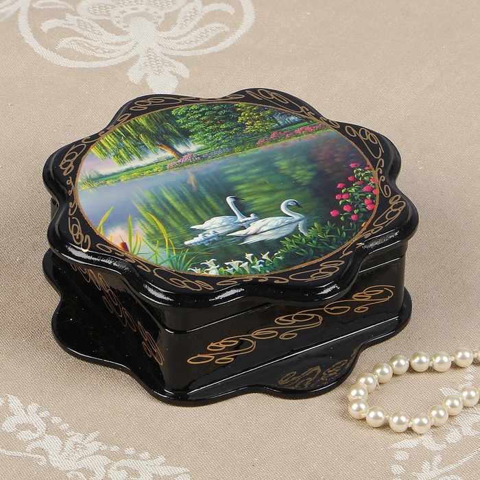 Шкатулка «Лебединая семья», 16×16 см, лаковая минитюра