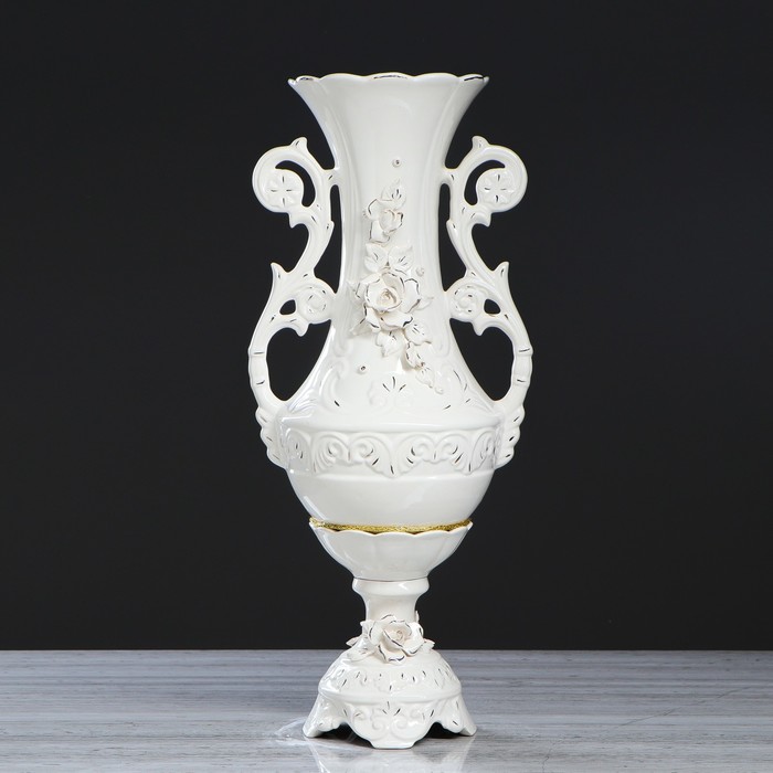 Ваза "Феона" белая лепка