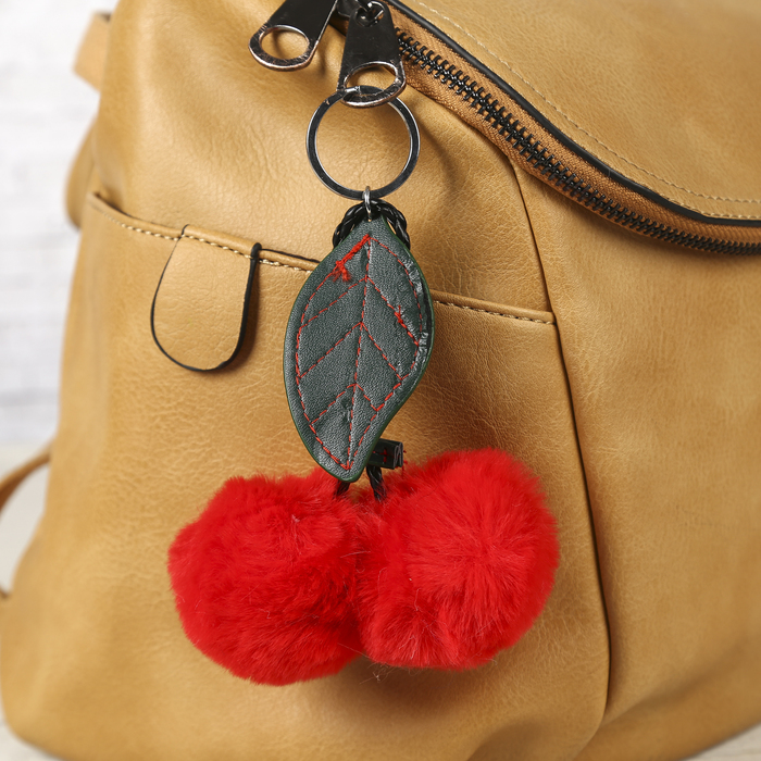 Пушистик на кольце "Две вишенки" d=5,5 см