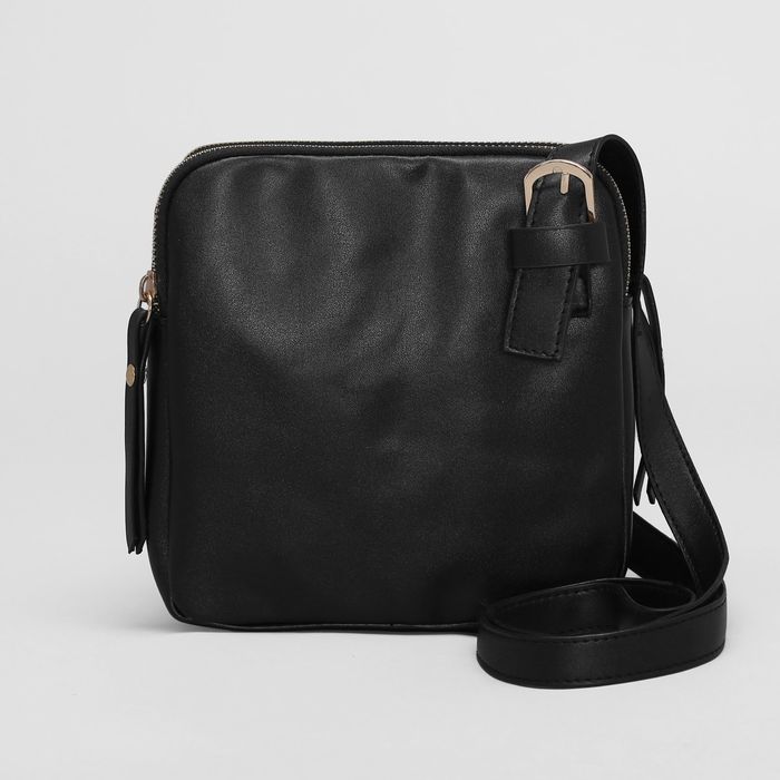 Сумка женская, 2 отдела на молниях, регулируемый ремень, цвет чёрный