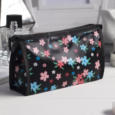 Косметичка треугольная, отдел на молнии, цвет чёрный