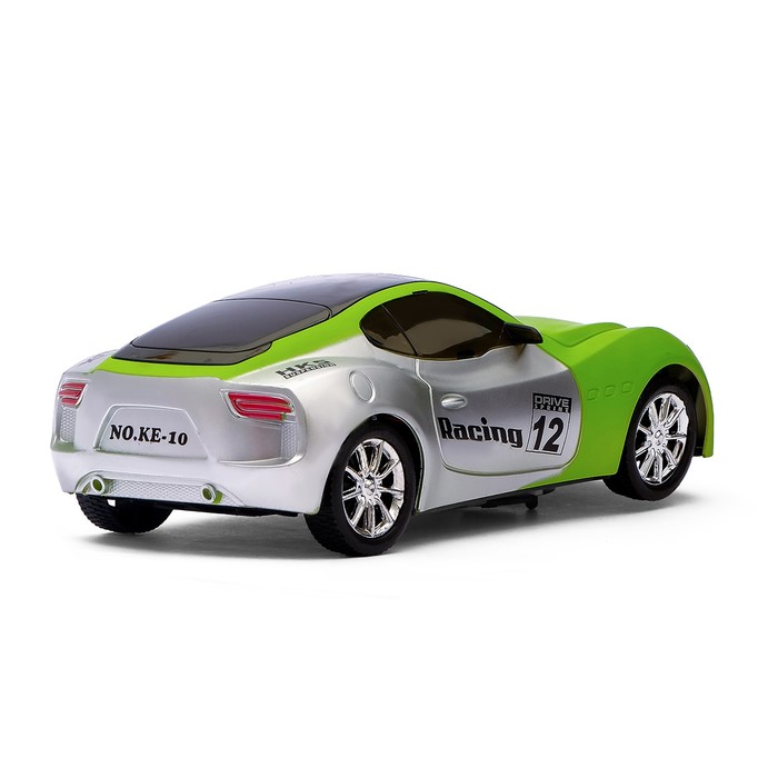 Машина "Гонка", работает от батареек, световые и звуковые эффекты, МИКС