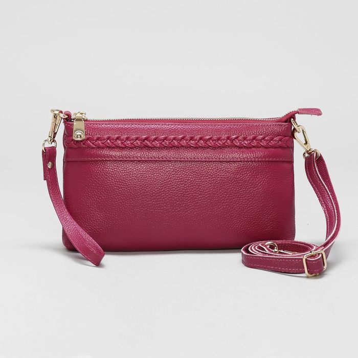 Клатч женский на молнии, 1 отдел с перегородкой, ручка, наружный карман, длинный ремень, цвет малиновый