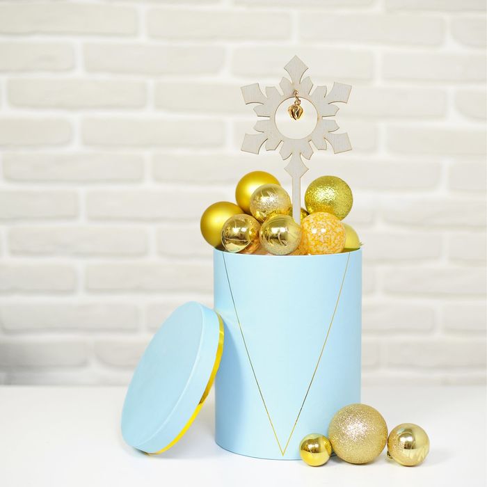 Топпер "Снежинка с бубенчиком" белый