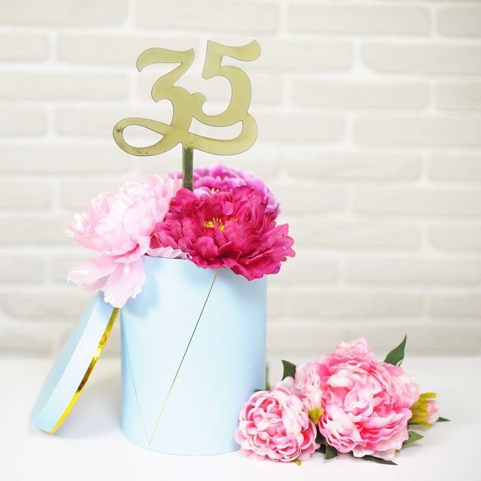 Топпер в торт "35"