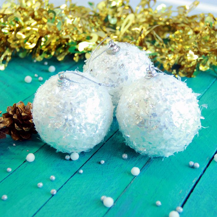 Новогодние шары "Пушинка" (набор 3 шт.)