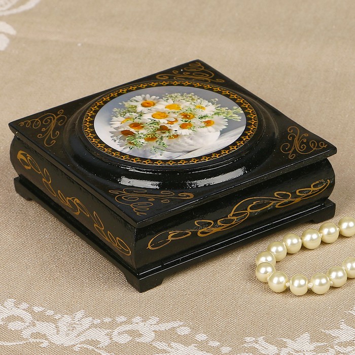 Шкатулка «Цветы», с накладкой, 10×10 см, лаковая миниатюра