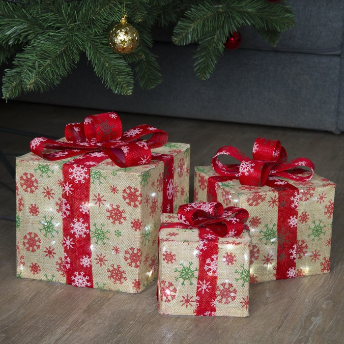 Фигура ткань. "Подарки" Кубы бежевые кр. бант 15х20х25 см, 60 LED, с конр. 8р.,220V БЕЛЫЙ