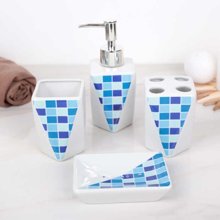 Набор аксессуаров для ванной комнаты, 4 предмета "Стразы. Серебро"