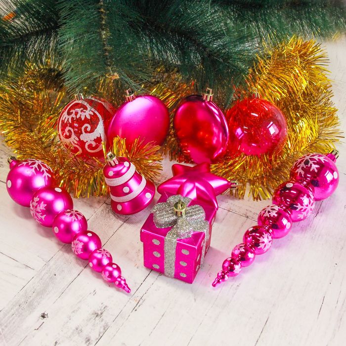 Ёлочные украшения "Малиновое ассорти" (набор 43 шт.)