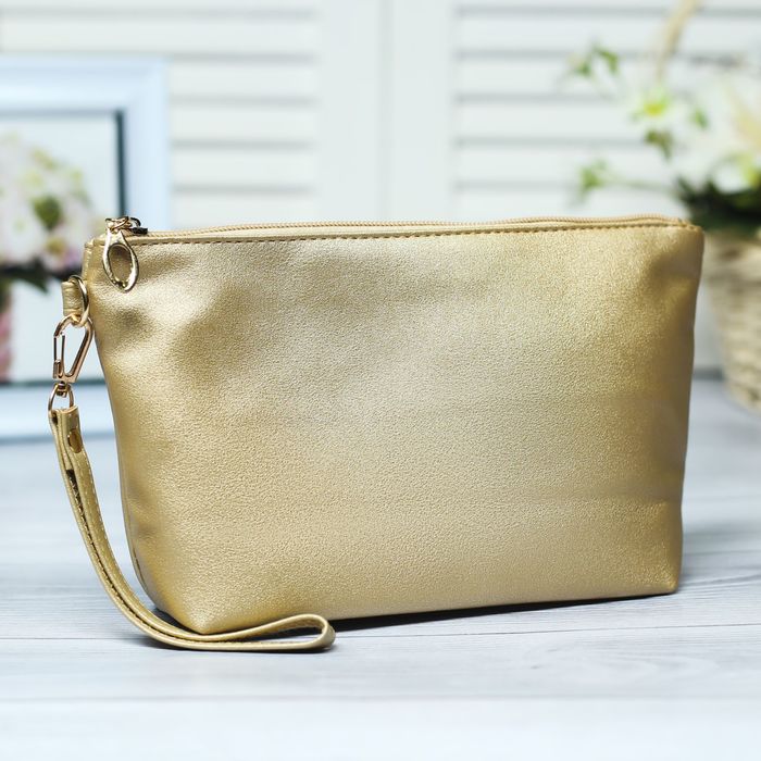 Клатч женский, отдел на молнии, с ручкой, цвет жёлтый перламутровый