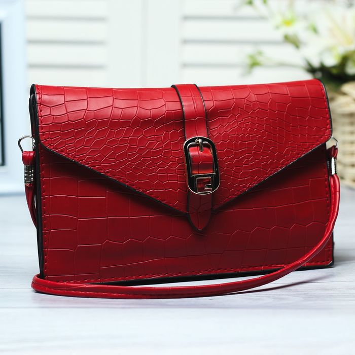 Клатч на молнии, 2 отдела с перегородкой, длинный ремень, цвет красный