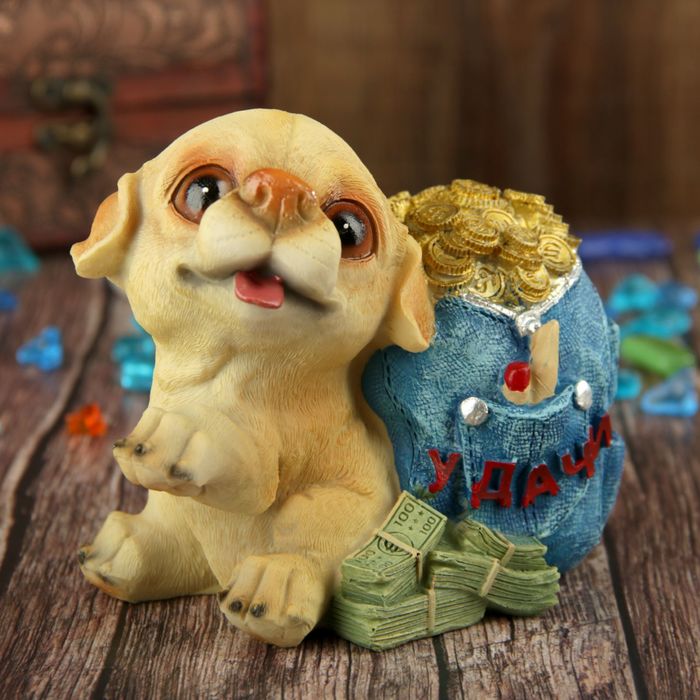 Копилка полистоун "Щеночек с рюкзаком золотых монет - Удачи" 11,2х13,8х8,6 см