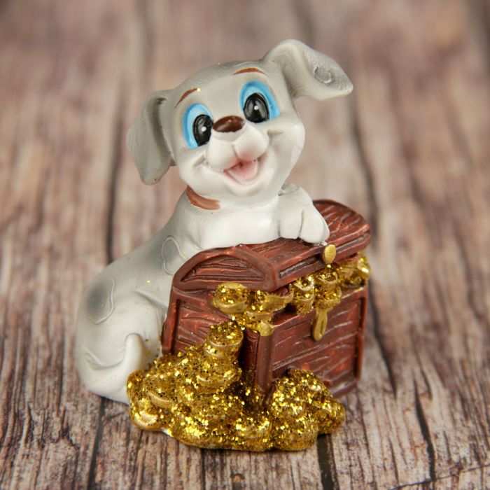 Сувенир полистоун "Щеночек на сундуке с золотыми монетами" МИКС 5,6х4,9х3,9 см