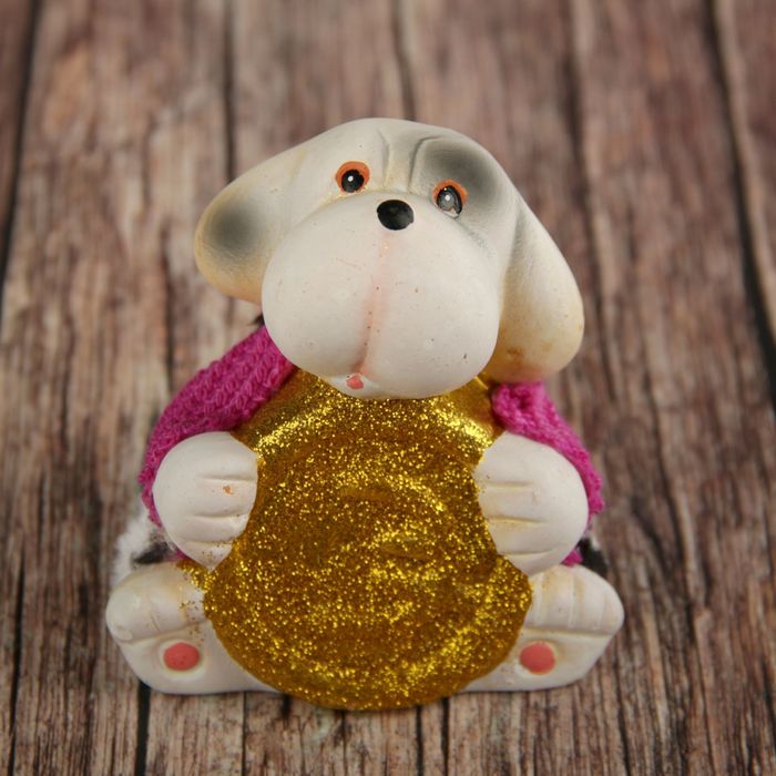 Сувенир керамика "Щенок в вязаном джемпере с золотой монетой" 8,5х8х6 см