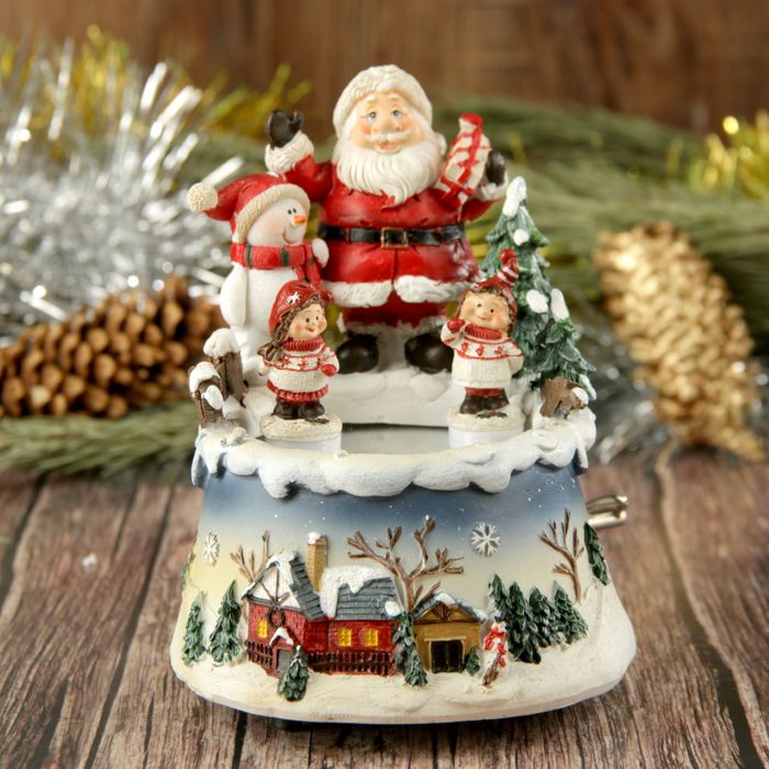 Сувенир полистоун "Детишки на катке с Дедом Морозом и снеговиком" музык. 13,5х10,5х11 см