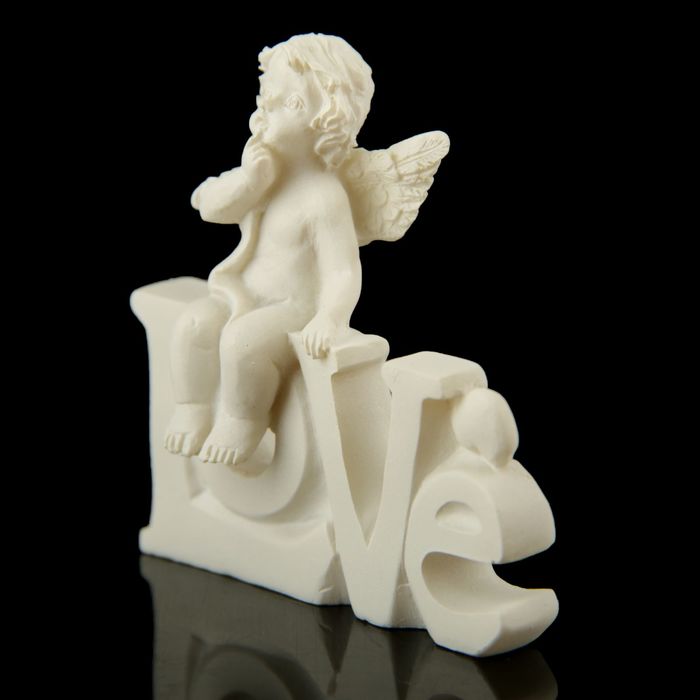 Сувенир полистоун "Ангелочек с надписью" МИКС 6х6,3х2,2 см