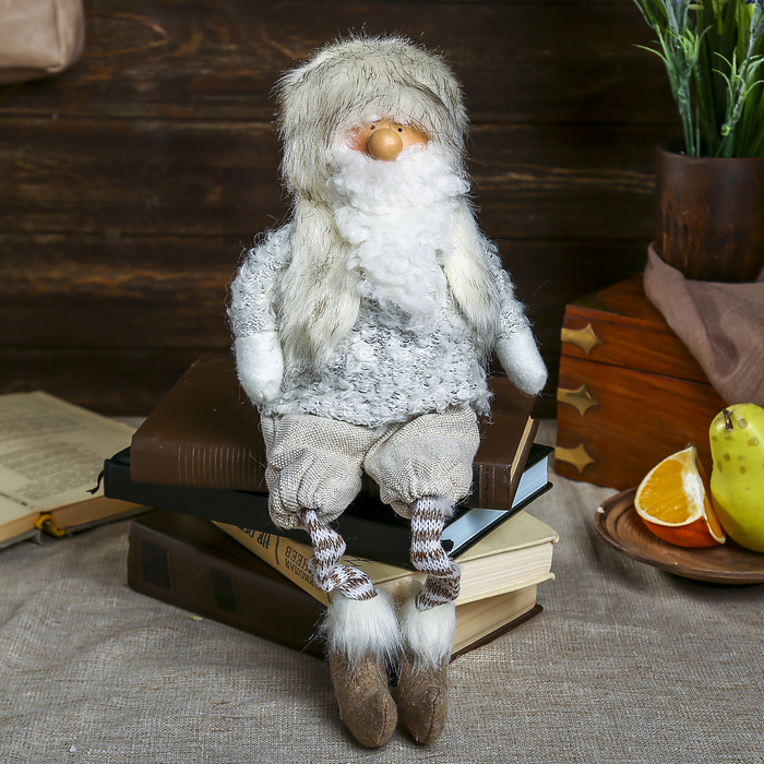 Сувенир полистоун "Дедушка в меховой шапочке и жилетке" 54х11х9 см