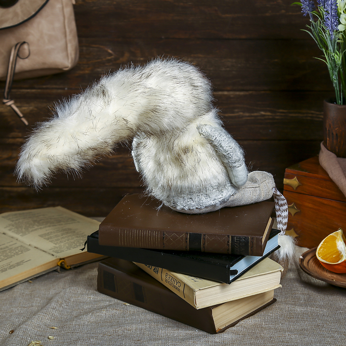 Сувенир полистоун "Дедушка в меховой шапочке и жилетке" 54х11х9 см