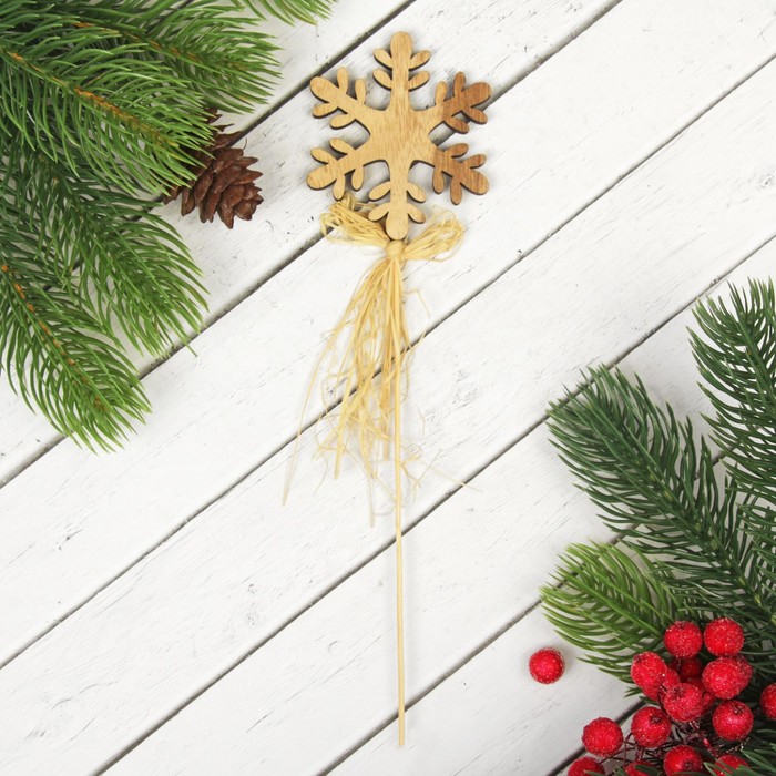 Декор на палочке "Резная снежинка"