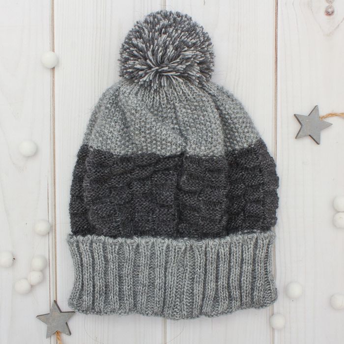 Шапка одинарная для мальчика, размер 50-52, цвет серый меланж/чёрный/пумпон меланж кс115