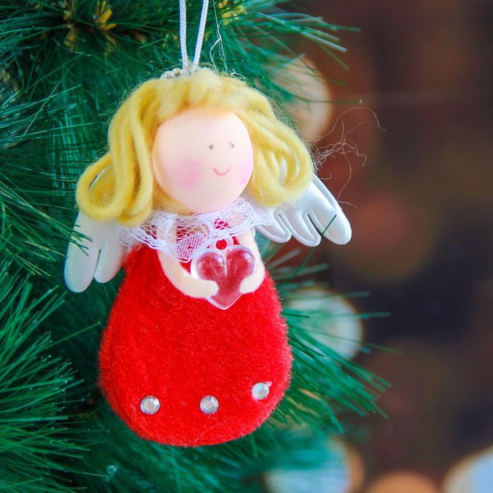 Мягкая девочка капелька красная 9 см