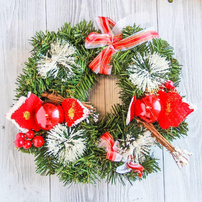 Венок новогодний "Праздник" d-23 см