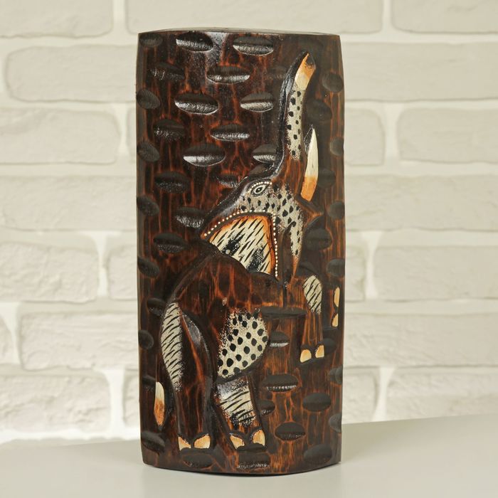 Панно дерево "Слон на задних лапах" 32х15х6 см