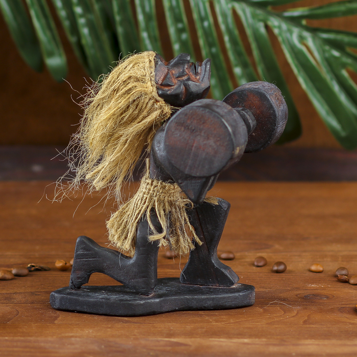 Сувенир дерево "Абориген-штангист" 14х9х9 см