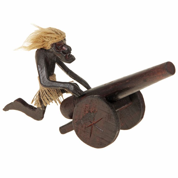 Сувенир дерево "Абориген-артиллерист" 31х19х8 см