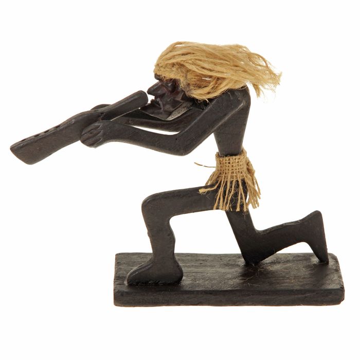Сувенир дерево "Абориген с флейтой" 23х16х8 см