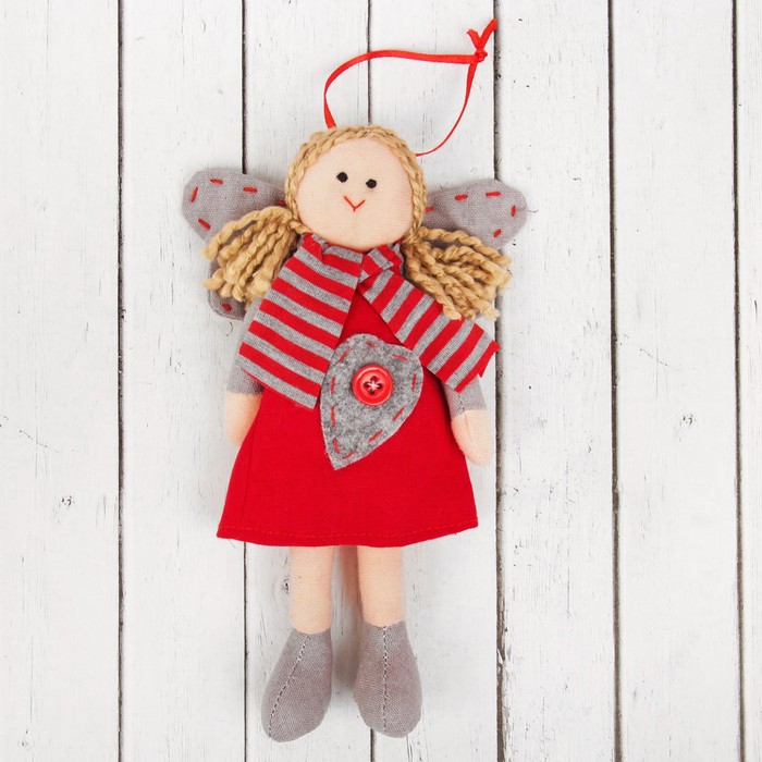 Кукла интерьерная "Ангелочек" в шарфике, на платье сердце с пуговкой, цвета МИКС