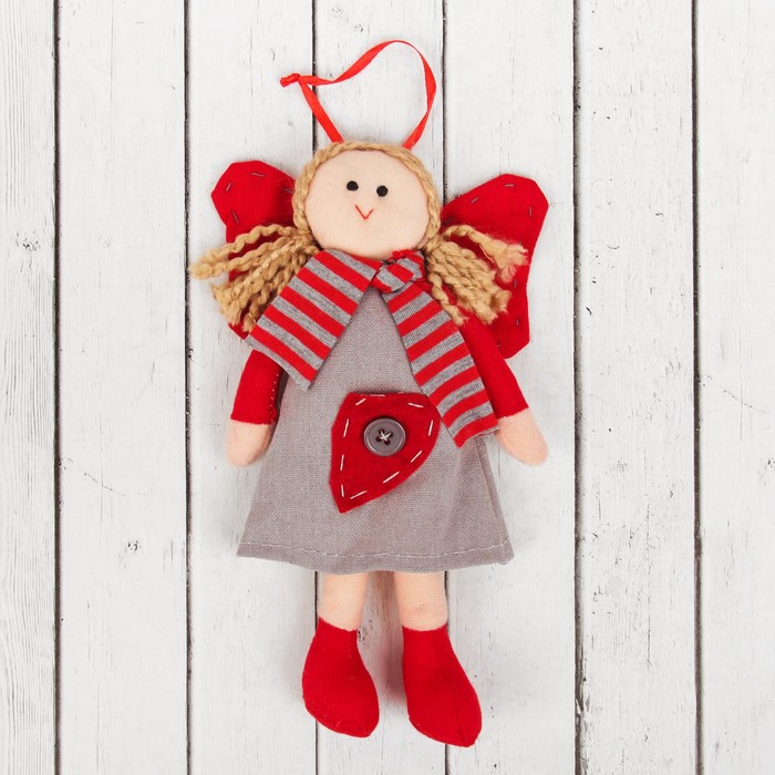 Кукла интерьерная "Ангелочек" в шарфике, на платье сердце с пуговкой, цвета МИКС