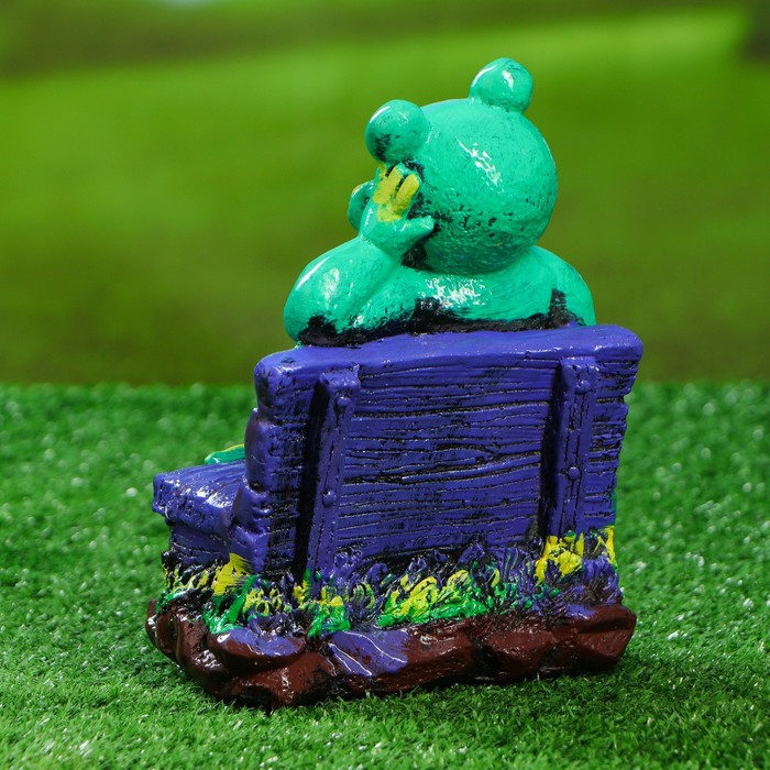 Садовая фигура "Лягушка на лавке", 20 см, микс