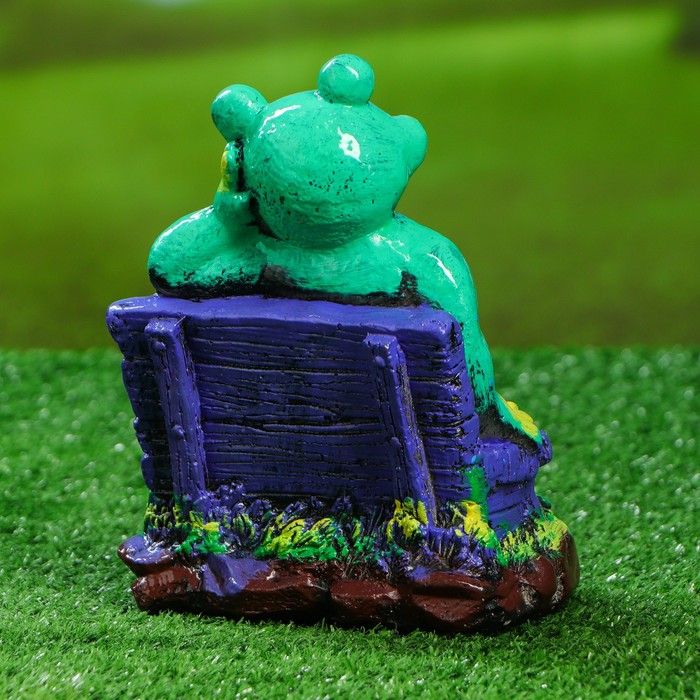 Садовая фигура "Лягушка на лавке", 20 см, микс