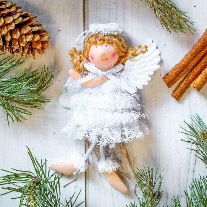 Мягкая подвеска "Девочка" в кружевном платье 6*9 см