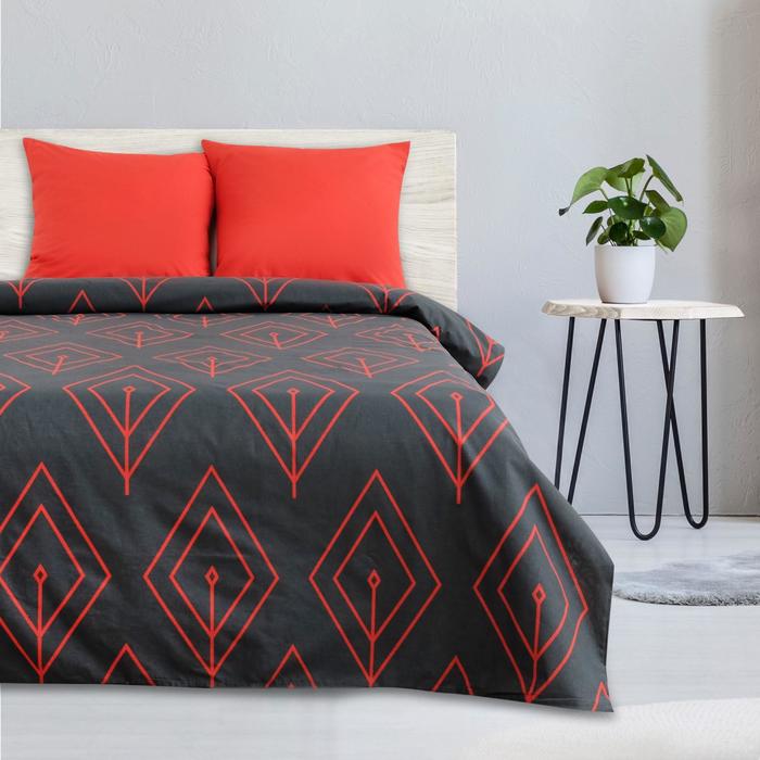 Постельное бельё "Этель" дуэт Коралловый лепесток 143х215 см - 2 шт., 220х240 см, 70х70 см - 2 шт., поплин 125 г/м²