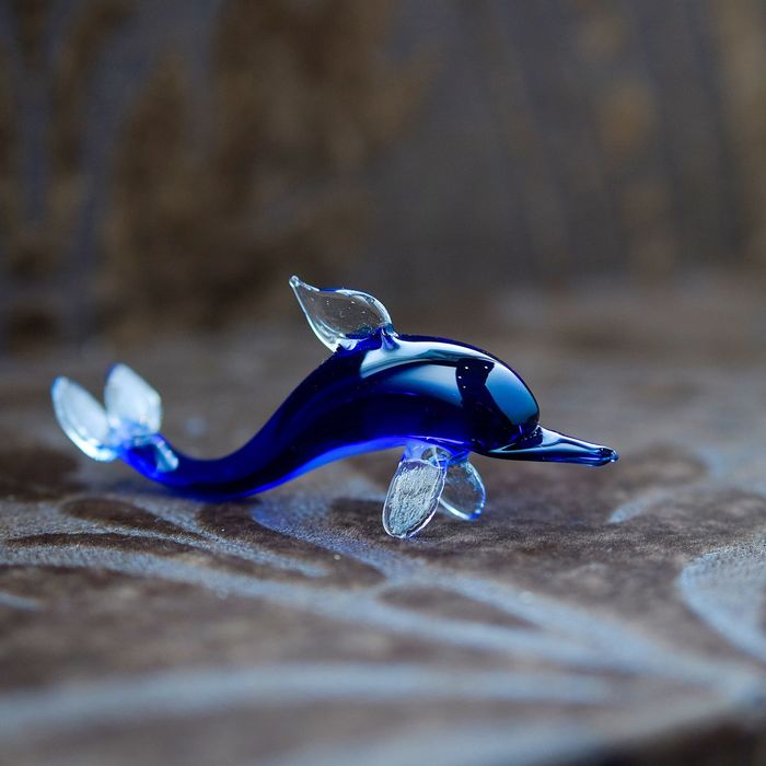 Сувенир из стекла миди "Дельфин", 9,5 х 4,5 х 2 см