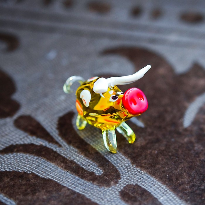 Сувенир из стекла миди "Хрюшка", 6,5 х 2 х 4 см