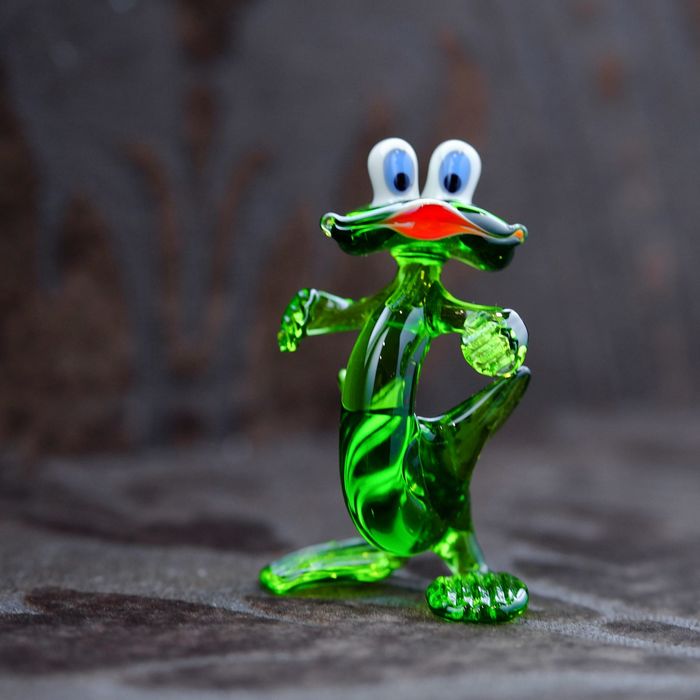 Сувенир из стекла средняя "Лягушонок", 4 х 5 х 8 см