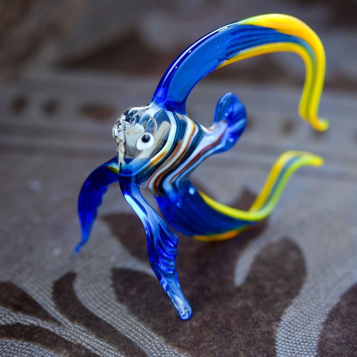 Сувенир из стекла средняя "Тропическая рыбка", микс, 11 х 11 х 5,5 см